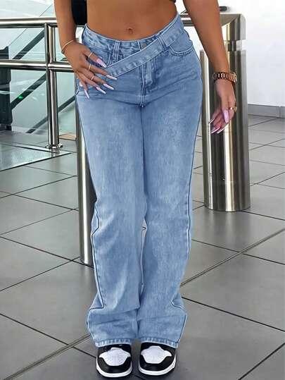 niebieskie spodnie jeans 