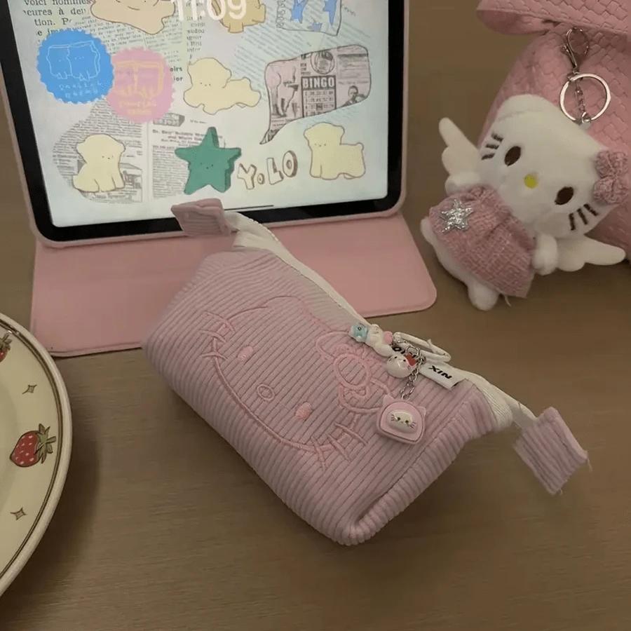 PIÓRNIK Z HELLO KITTY