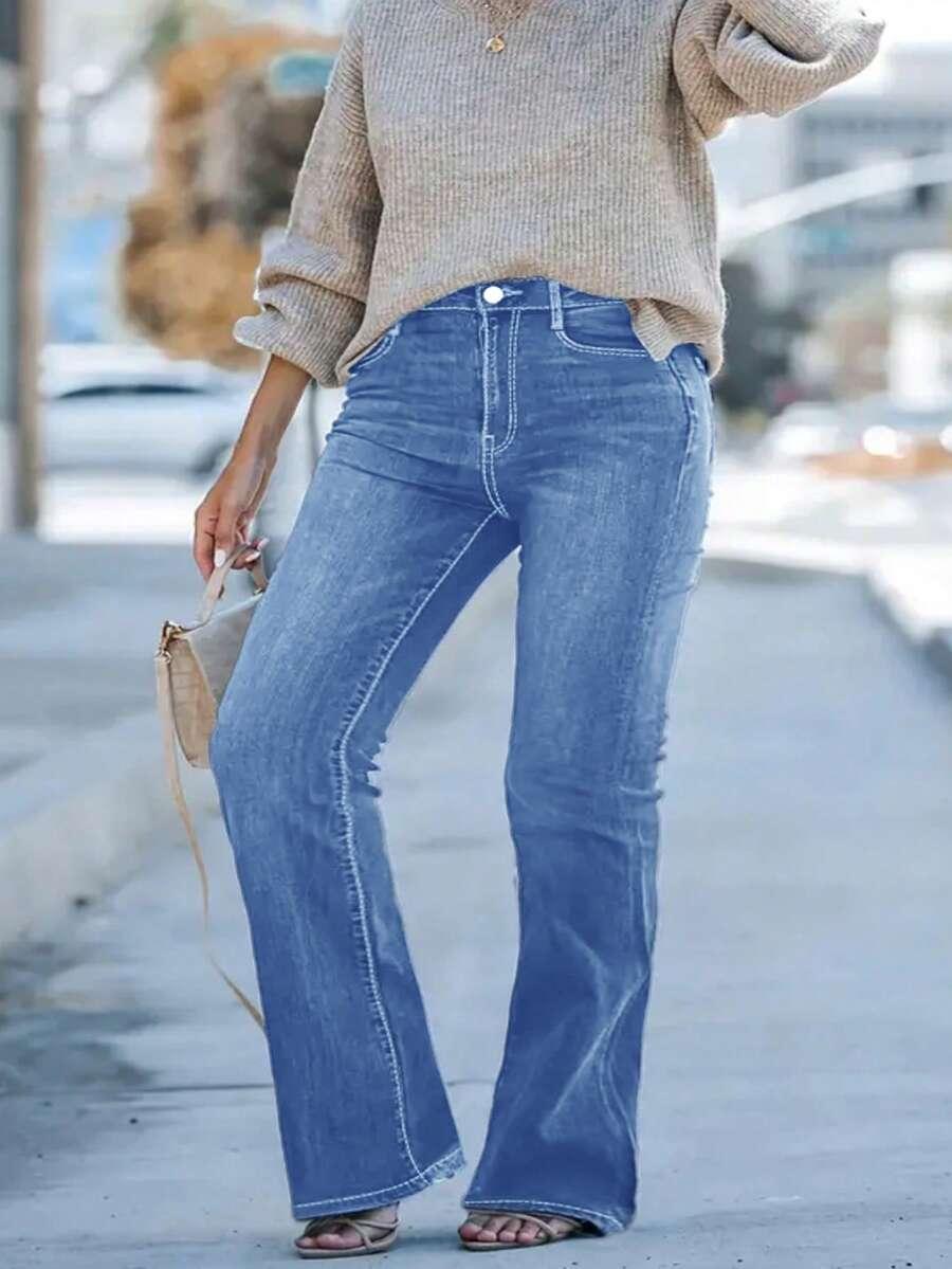 niebieskie jeansy kieszenie 