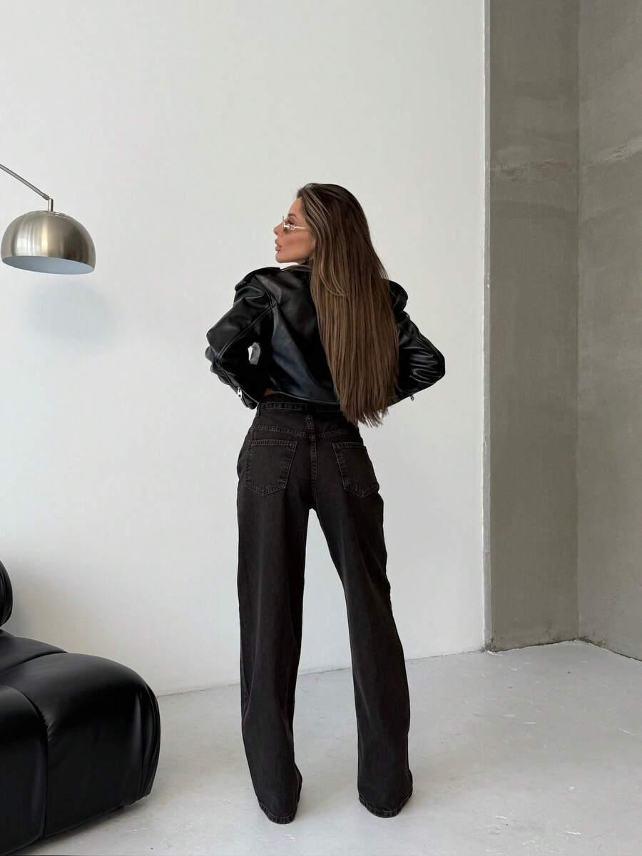 czarne spodnie jeans