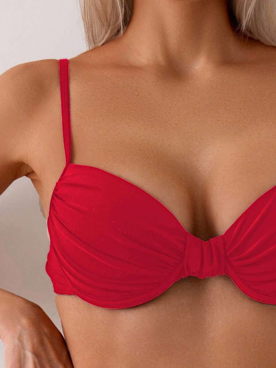 czerwona góra od BIKINI