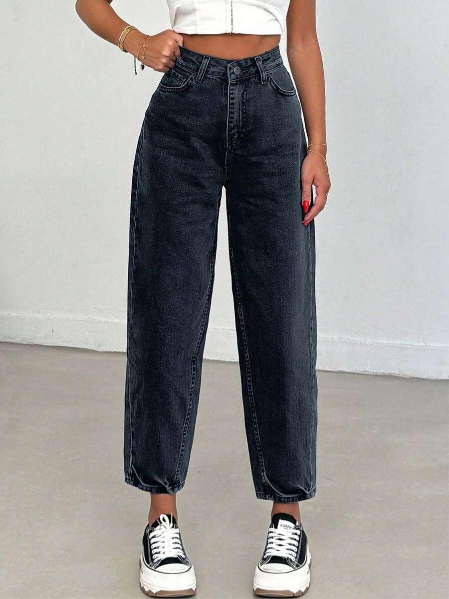 czarne spodnie jeans