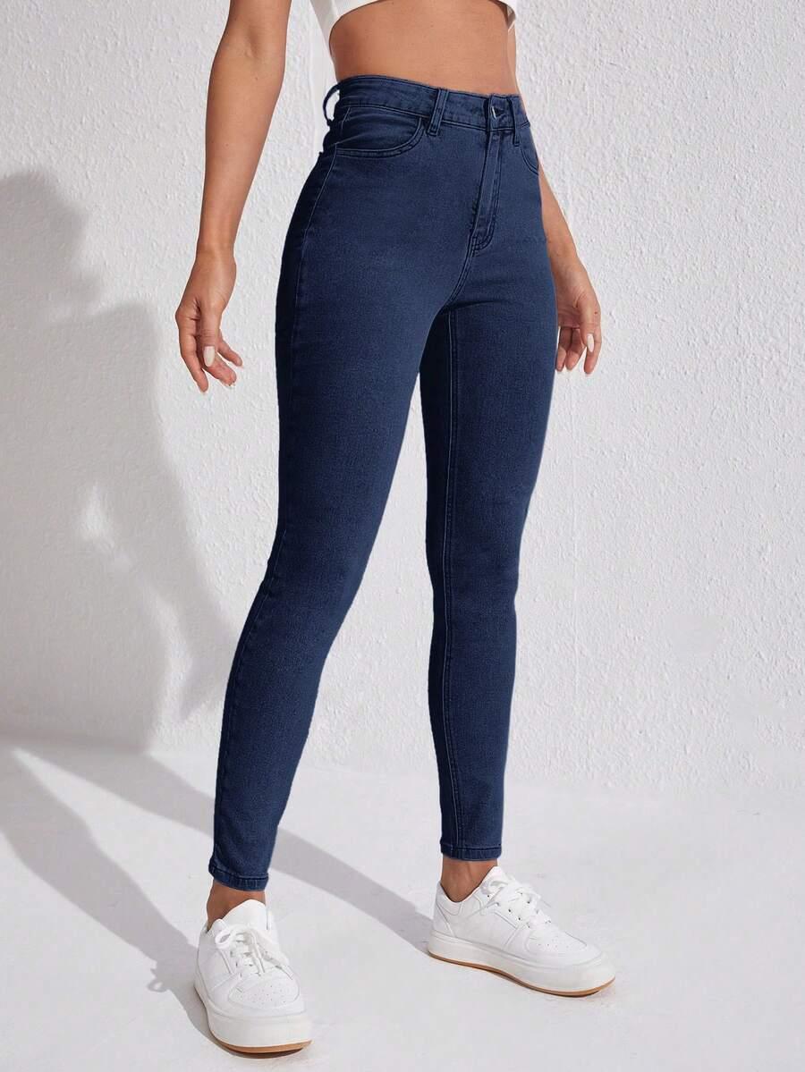 granatowe spodnie jeans 