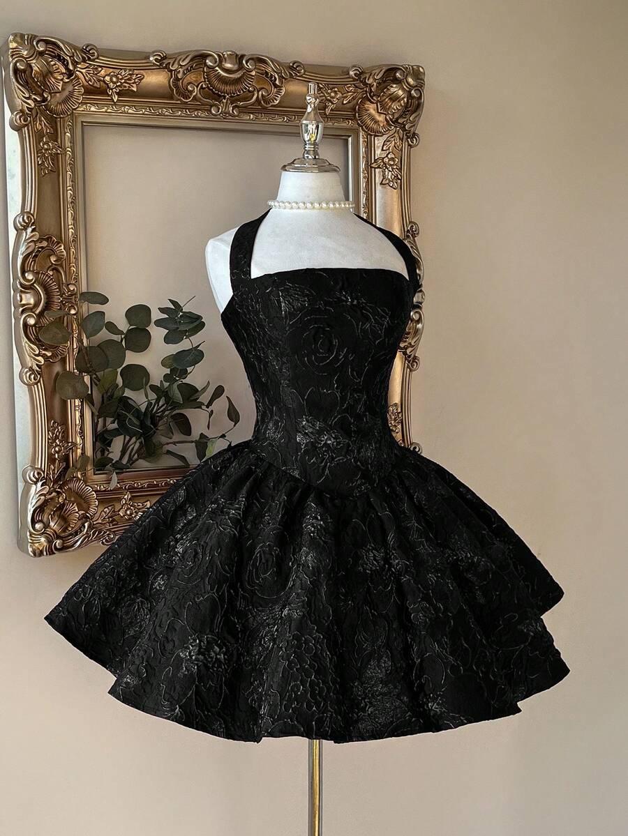 CZARNA MINI SUKIENKA