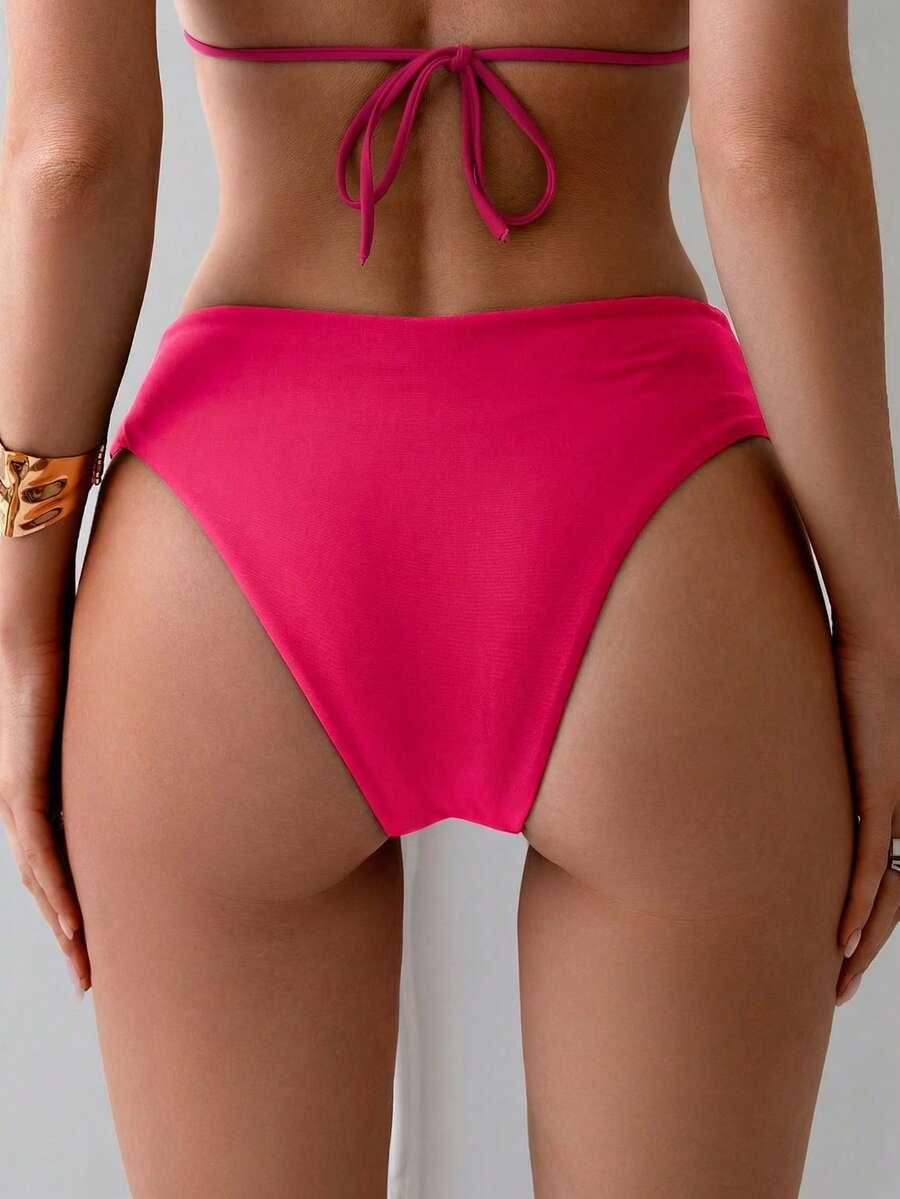 różowy dół od bikini