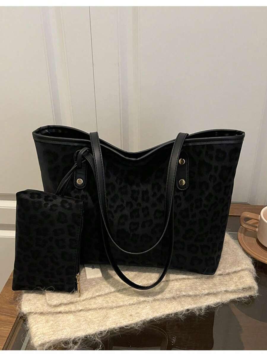 czarna torebka animal print