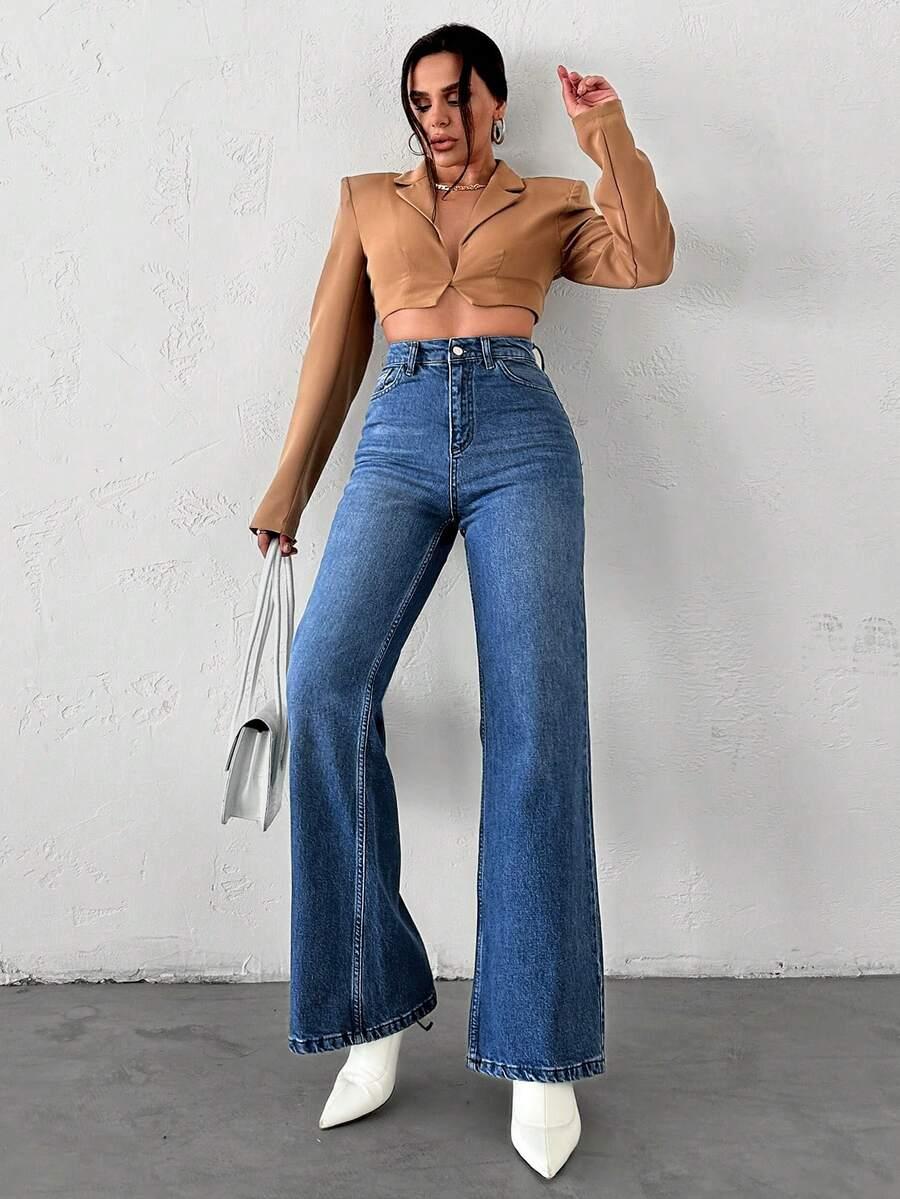 niebieskie spodni jeans 