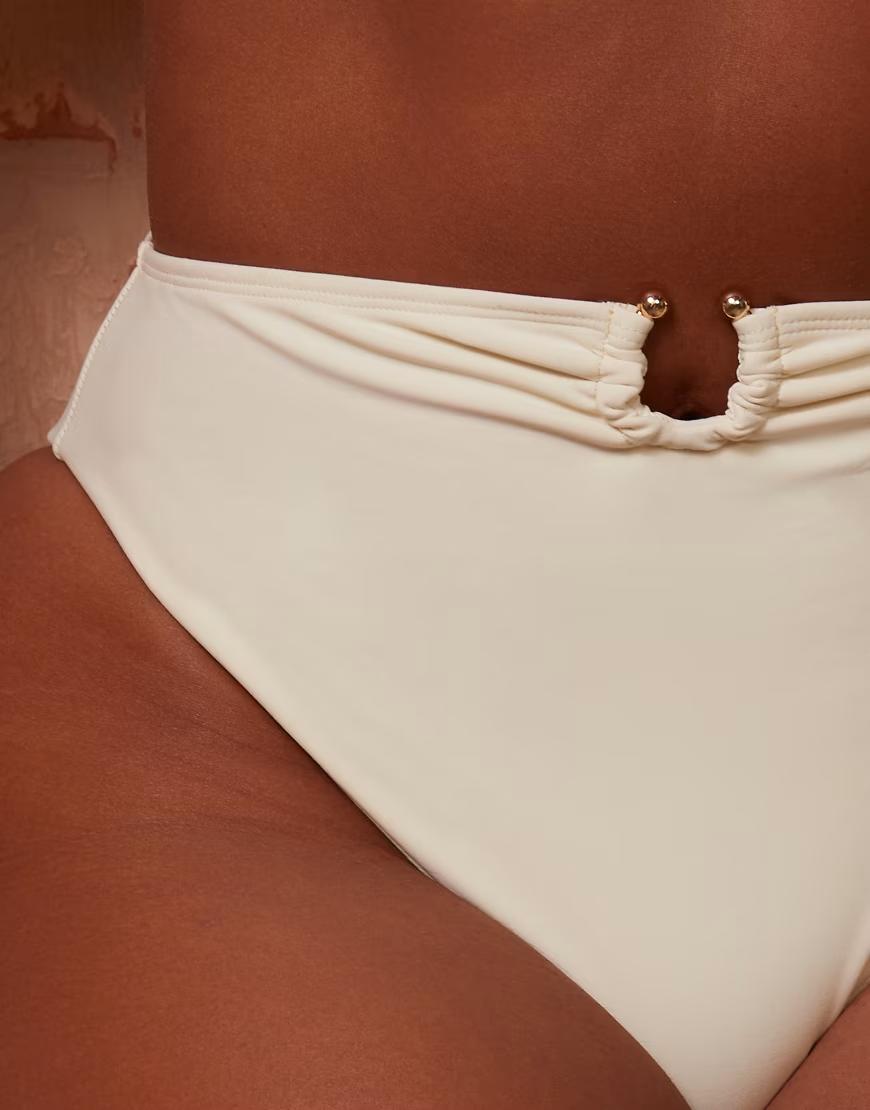 KREMOWY DÓŁ OD BIKINI WYSOKI STAN