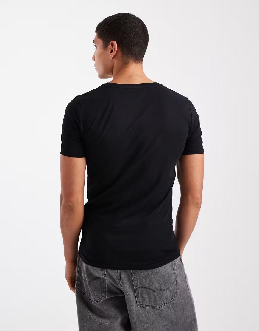 czarny klasyczny t-shirt