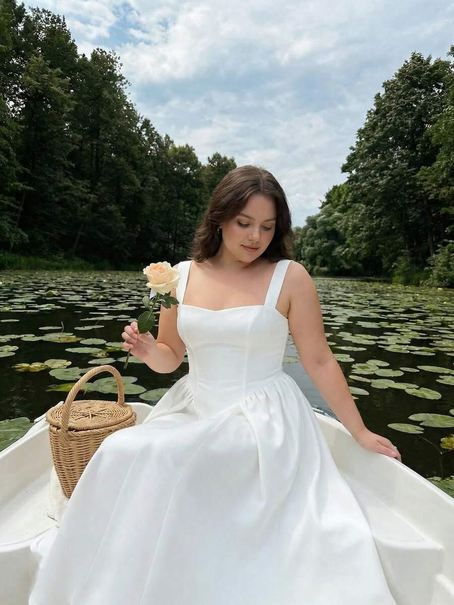 BIAŁA MIDI SUKIENKA