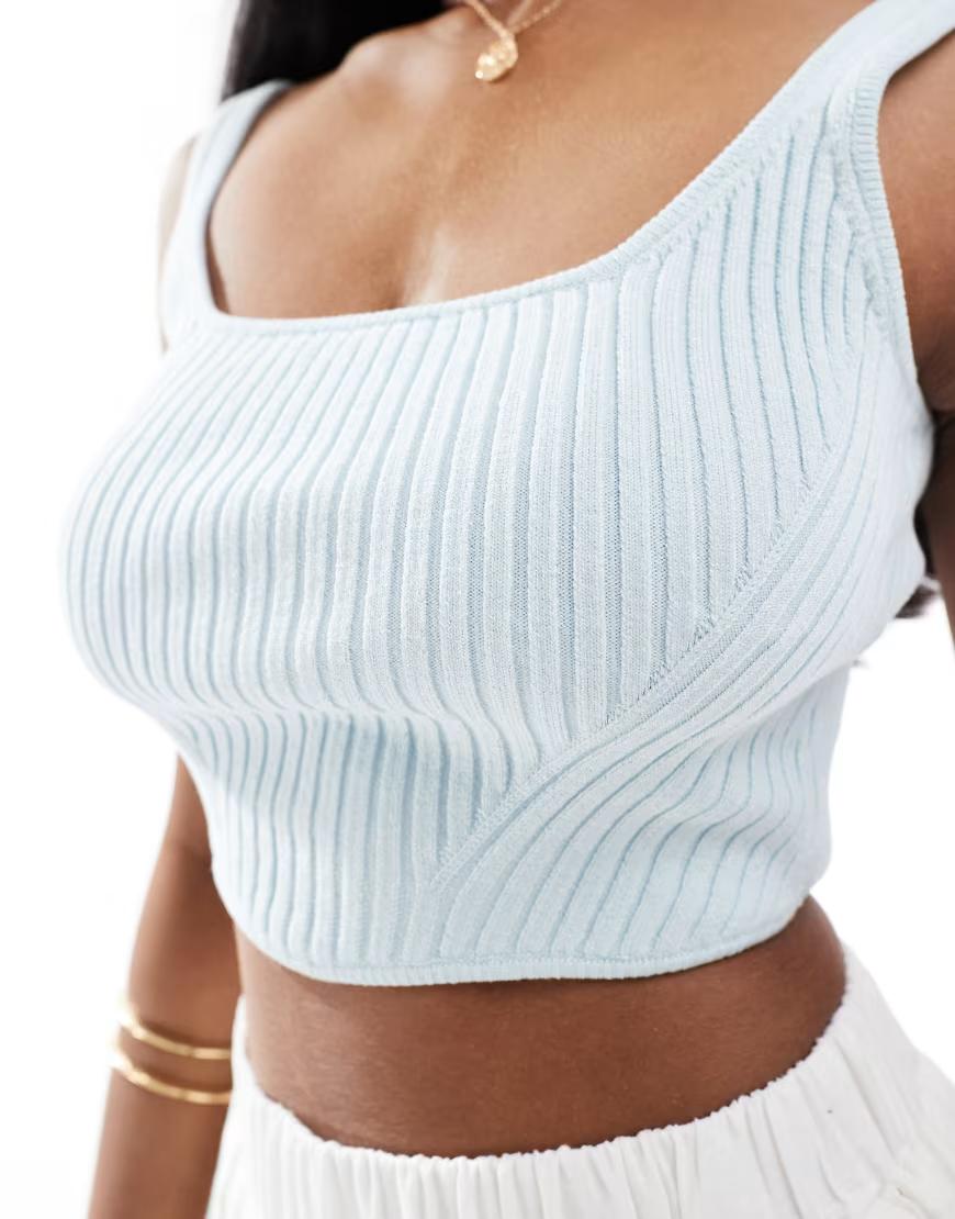 NIEBIESKI PRĄŻKOWANY CROP TOP