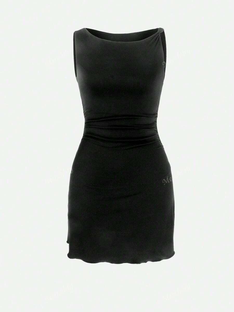 CZARNA MINI SUKIENKA