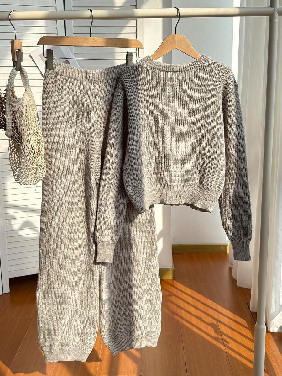 DZIANINOWY KOMPLET SWETER SPODNIE