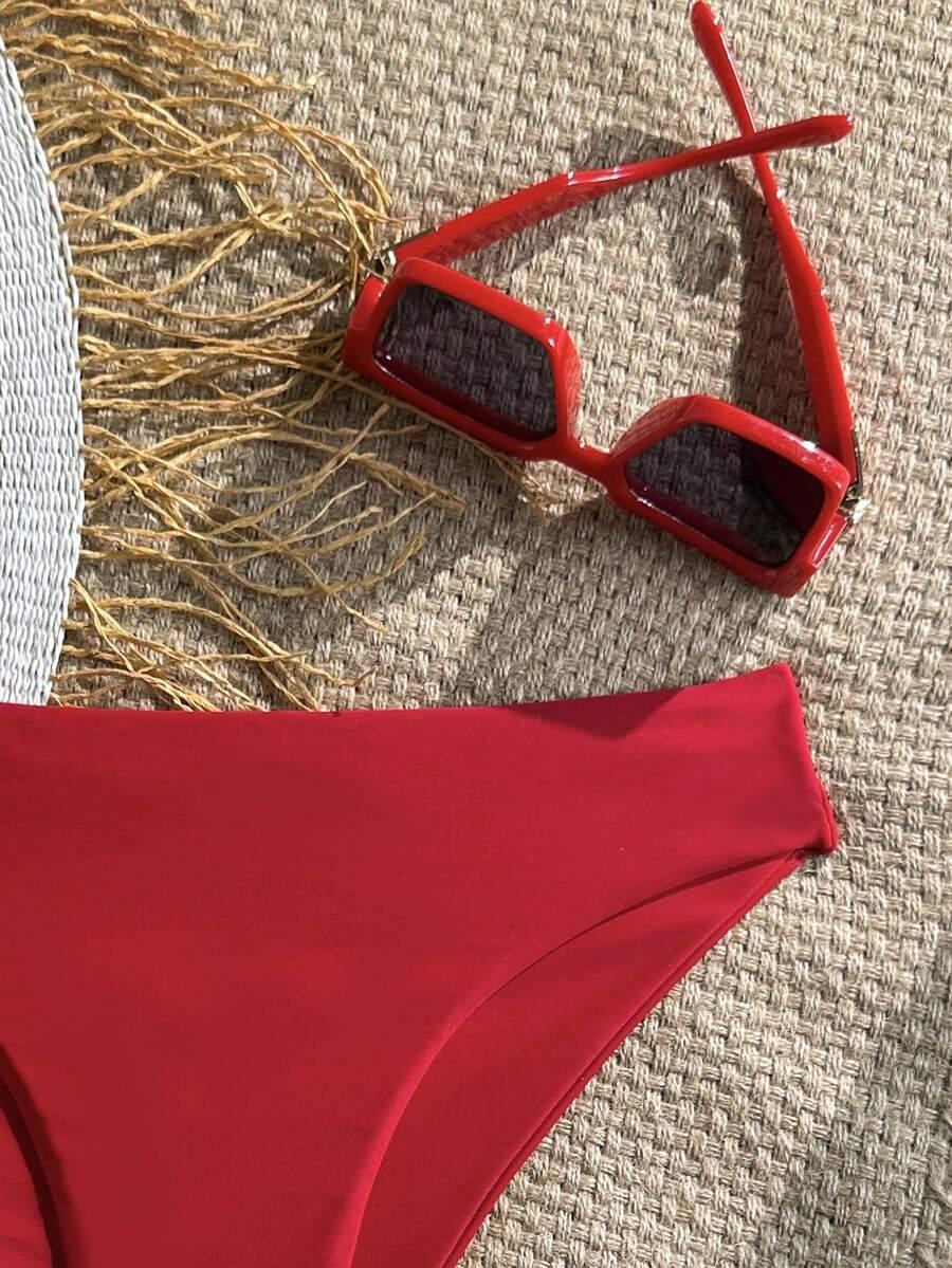 DÓŁ OD BIKINI