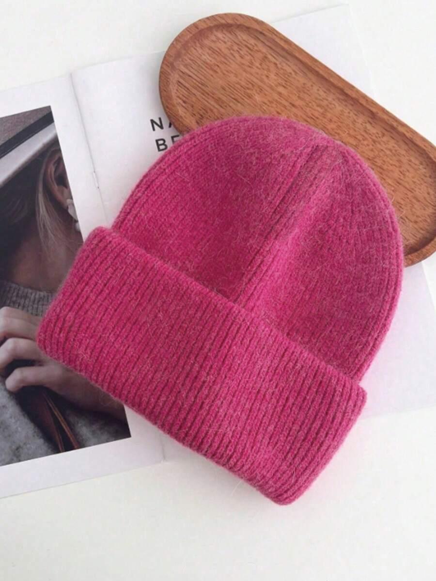 różowa czapka beanie