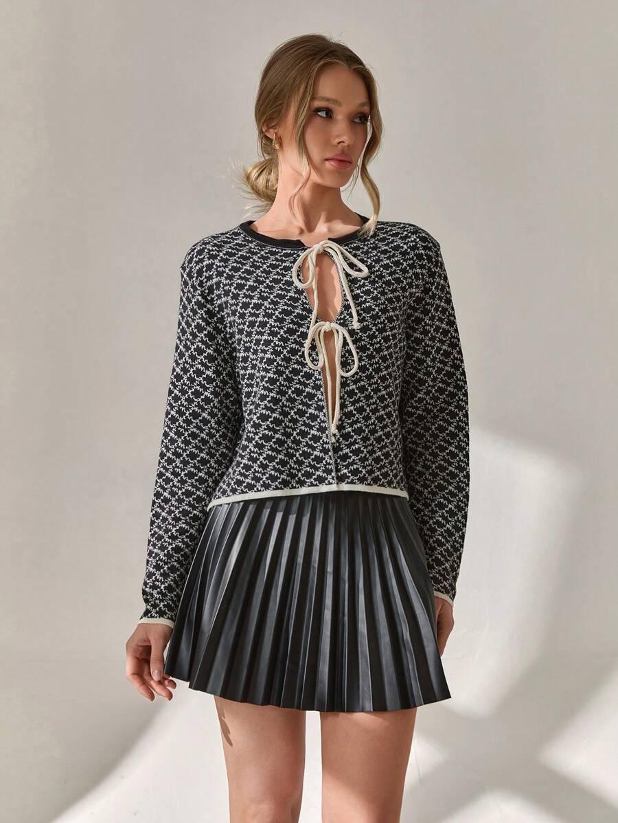 SWETER WIĄZANY Z WZOREM
