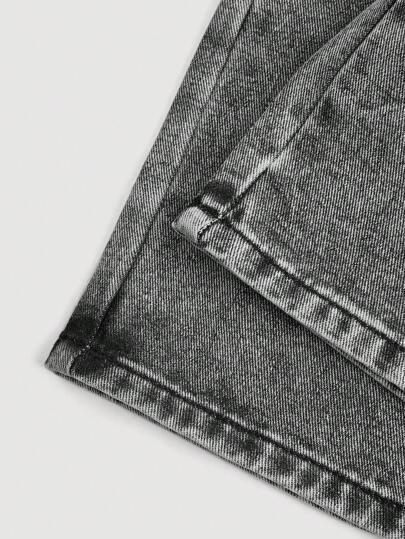 szare spodnie jeans