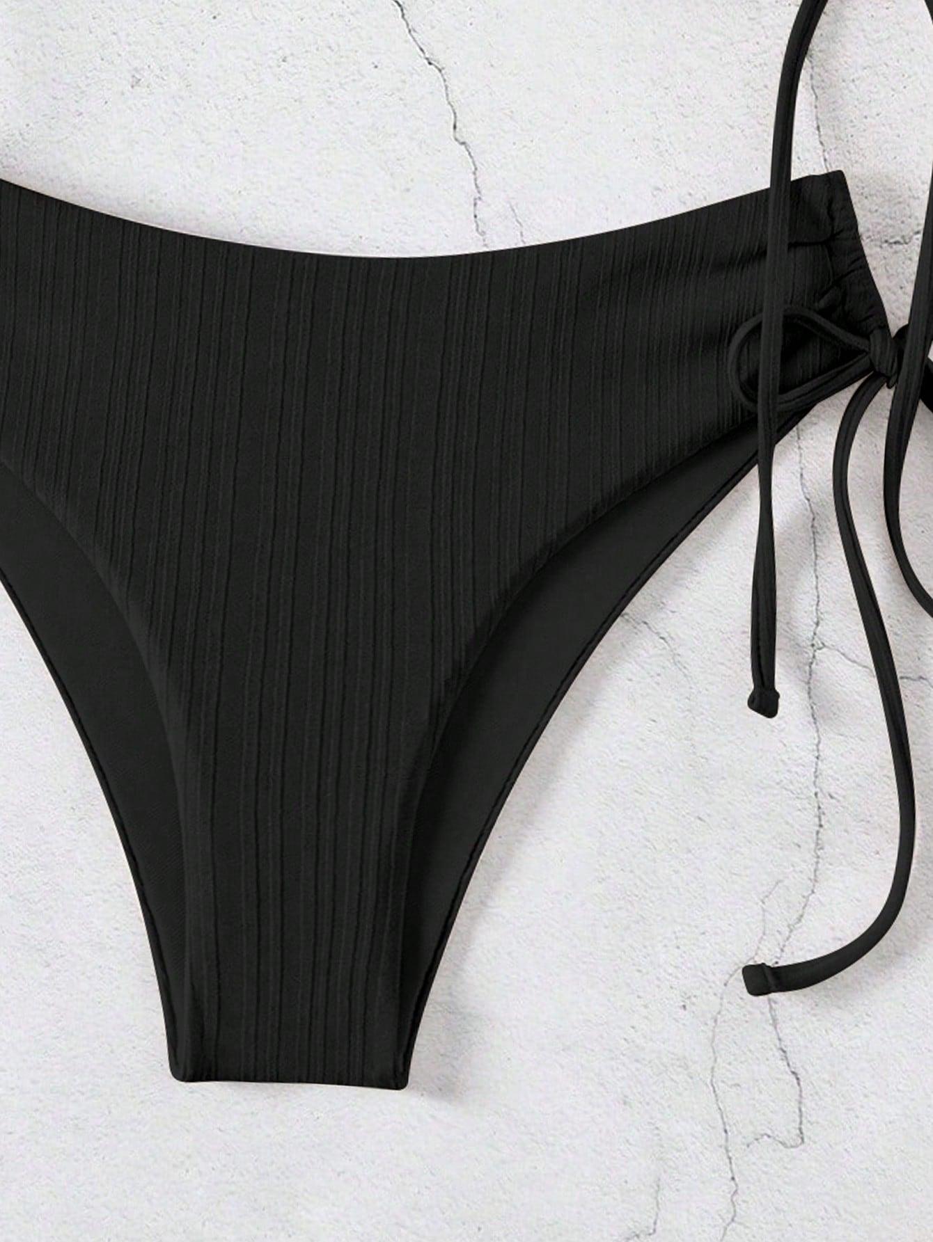 czarna góra od bikini