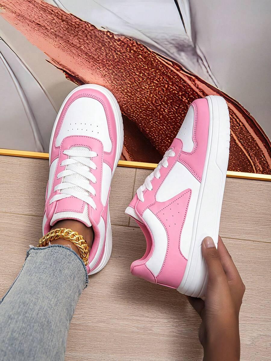różowe buty sportowe