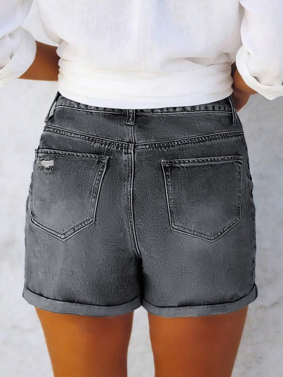 krótkie spodenki z przetarciami jeans