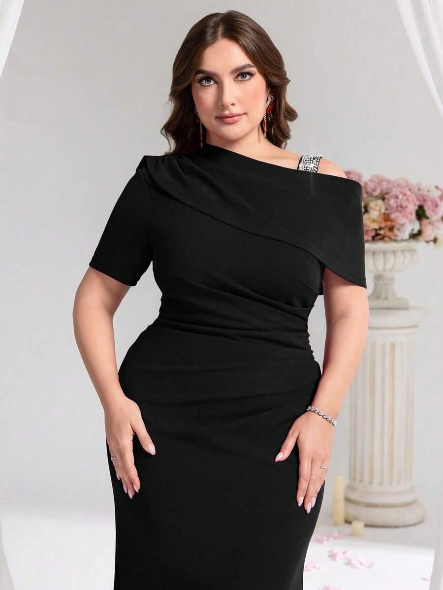 CZARNA MAXI SUKIENKA ZDOBIENIE