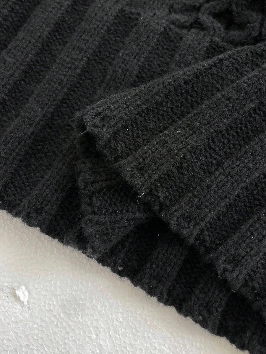 SWETER DAMSKI Z GŁĘBOKIM DEKOLTEM