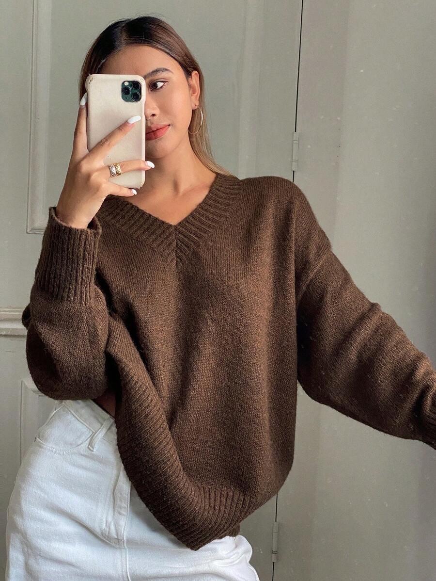 BRĄZOWY SWETER V-NECK