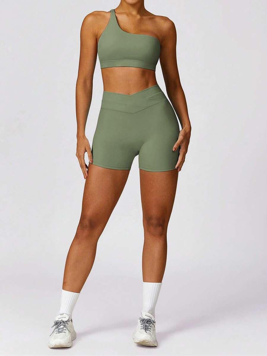 zielone sportowe spodenki