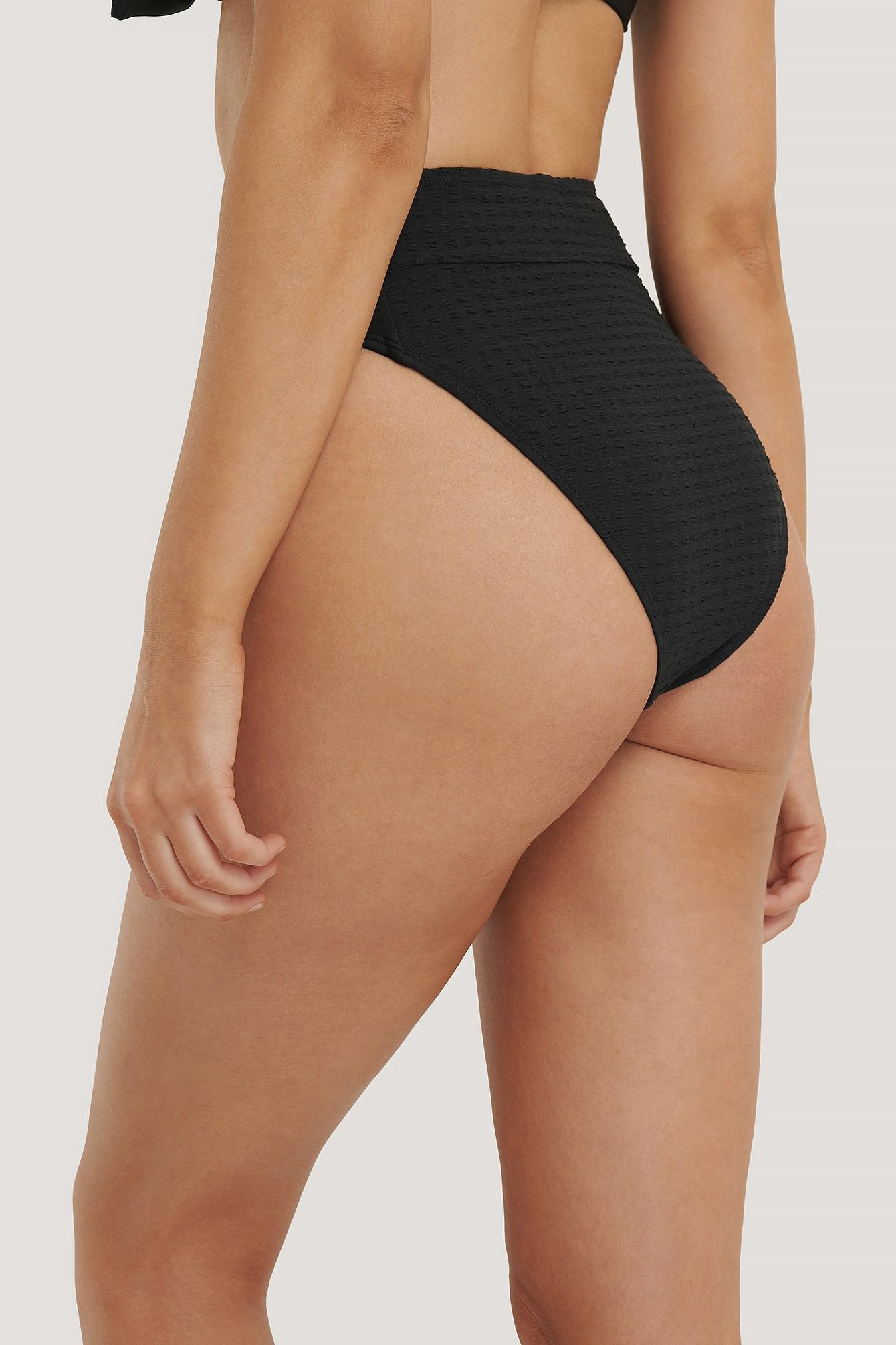 DÓŁ OD BIKINI