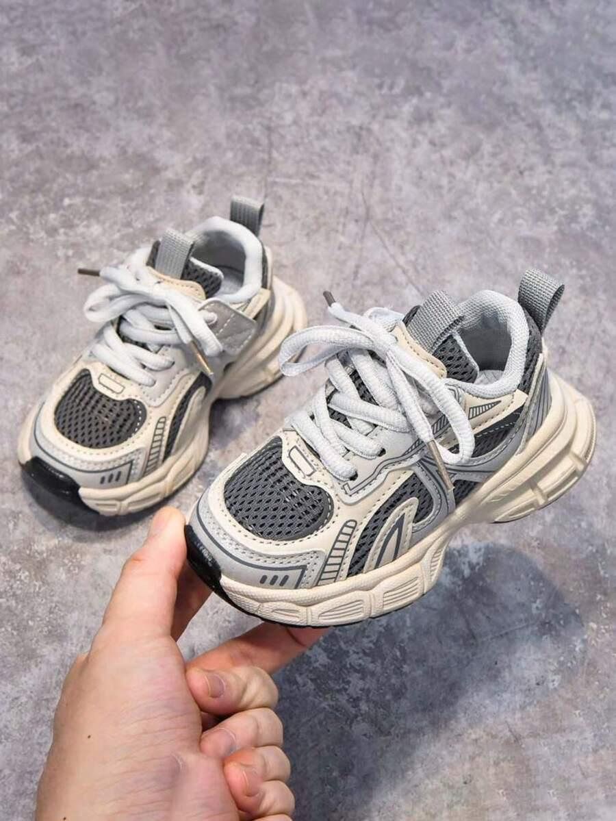 BUTY SPORTOWE SZNUROWANE 