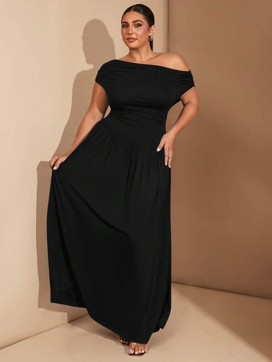 CZARNA MAXI SUKIENKA