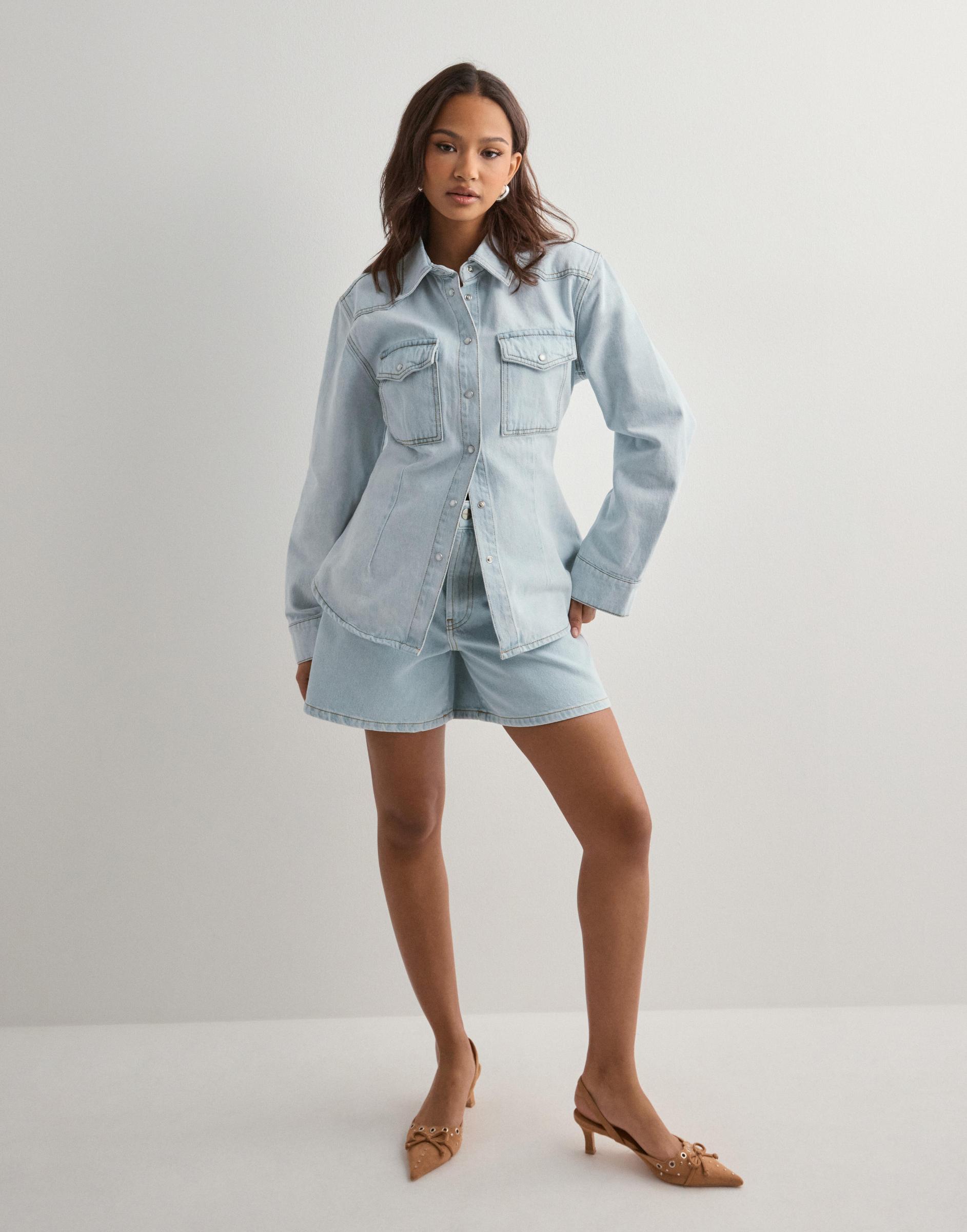niebieska koszula jeans zatrzask