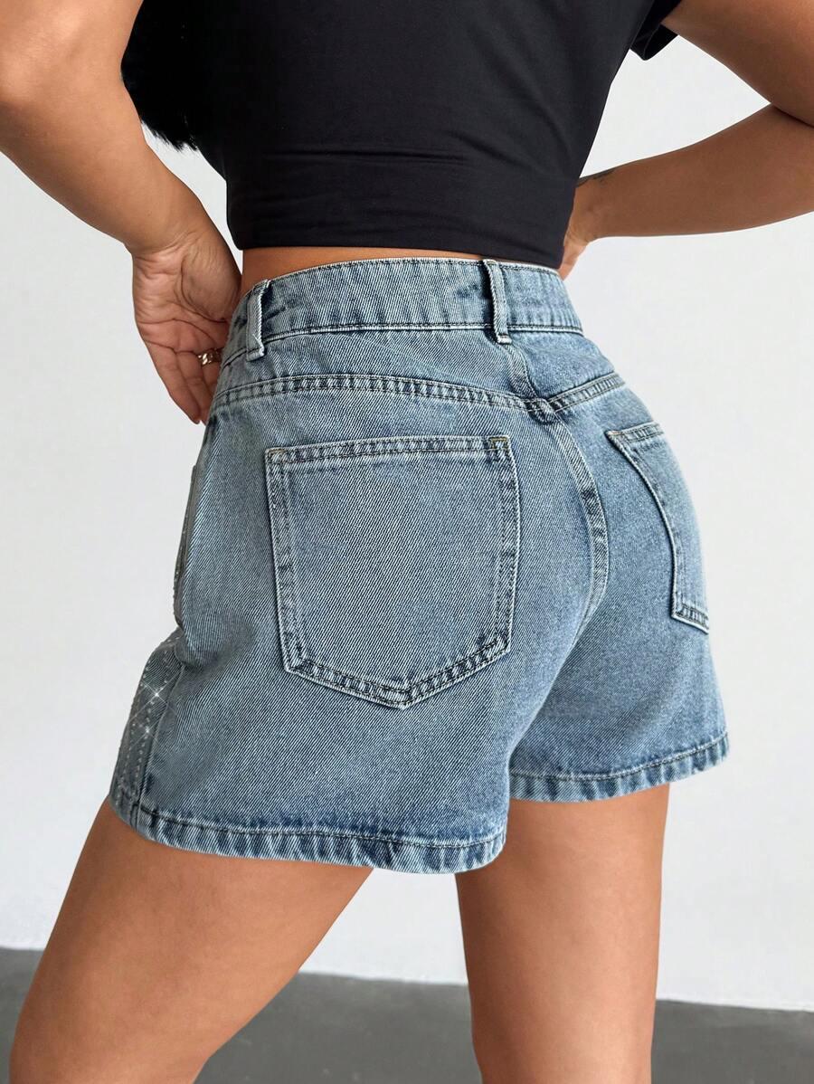 krótkie spodenki jeans