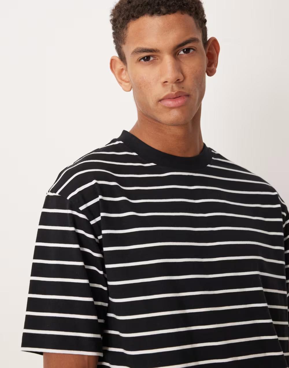 klasyczny t-shirt w paski
