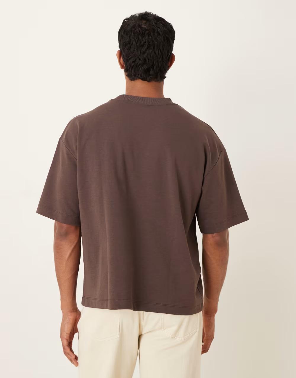 BRĄZOWY T-SHIRT okrągły dekolt