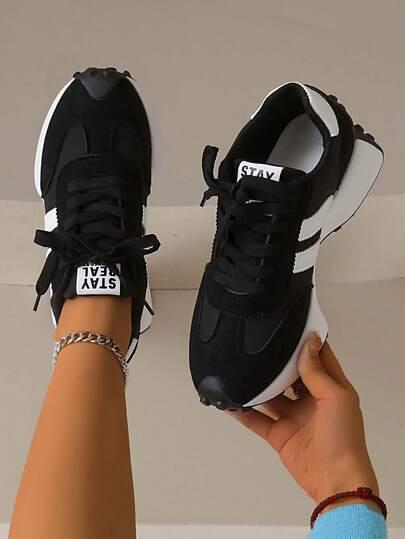 Buty sportowe sznurowane 