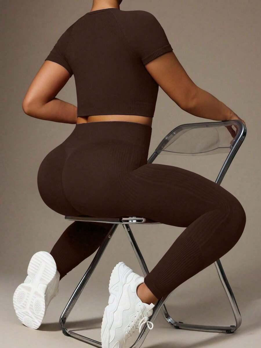 brązowa bluzka legginsy komplet