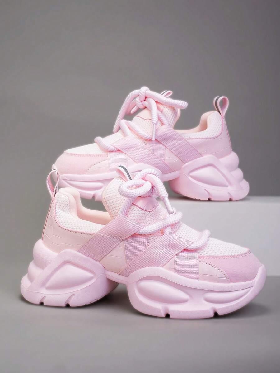 różowe buty sportowe