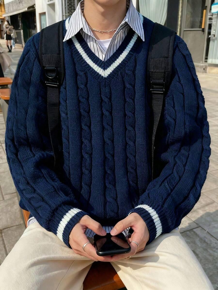 SWETER Z DEKOLTEM W SEREK