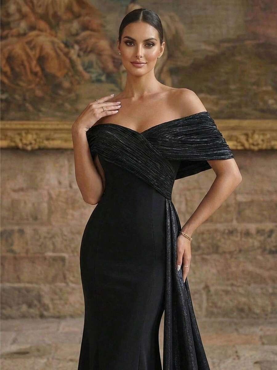 czarna maxi sukienka odkryte ramiona