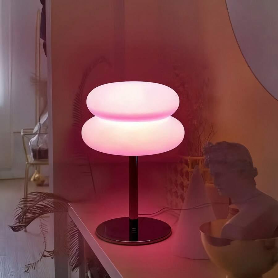 różowa lampa noca