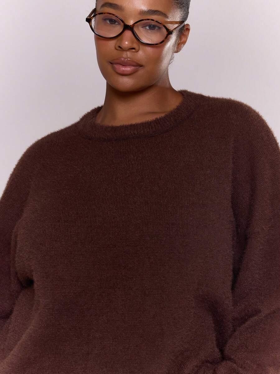 brązowy sweter długi rękaw