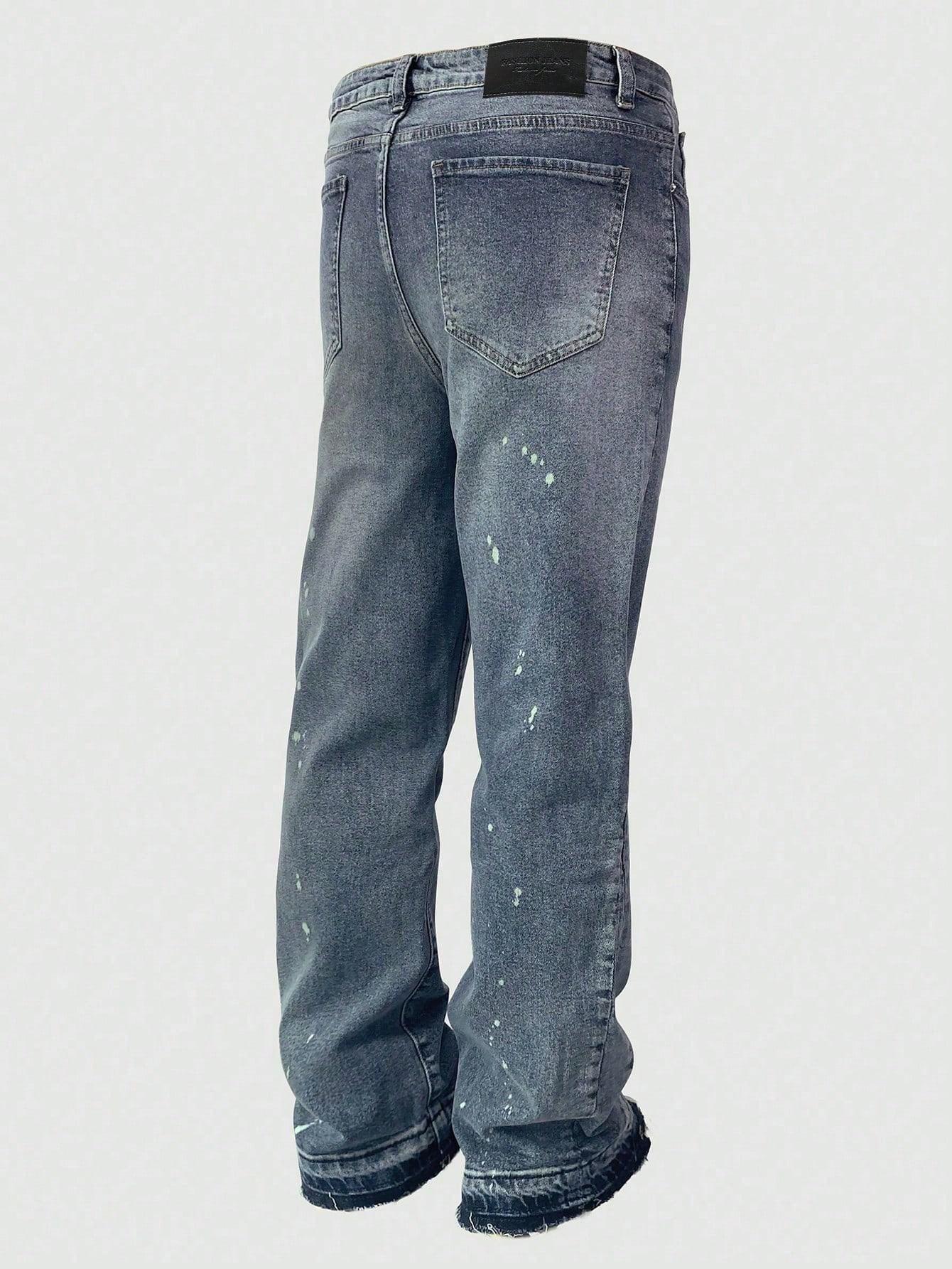 niebieskie spodnie jeans