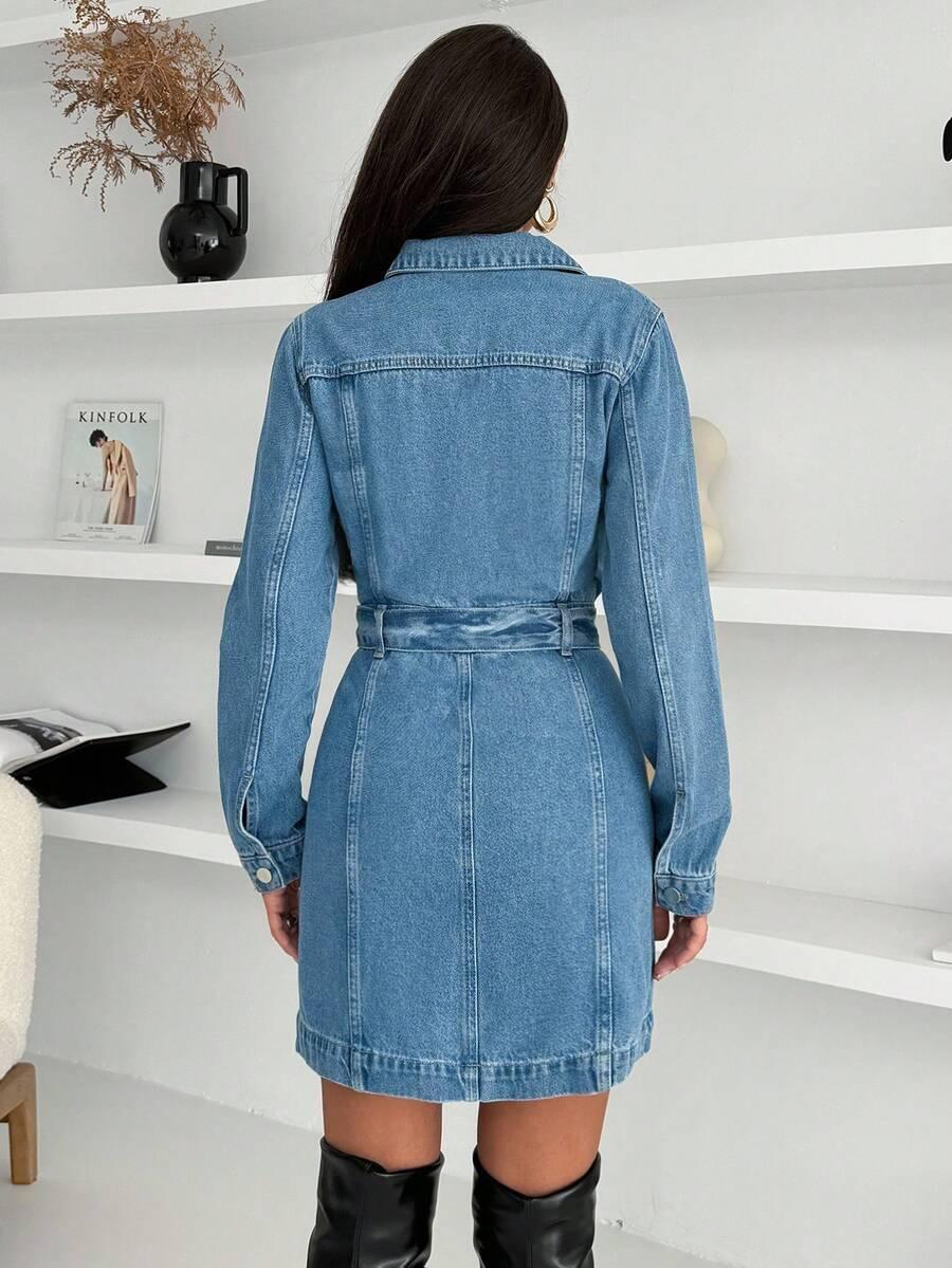 niebieska sukienka jeans