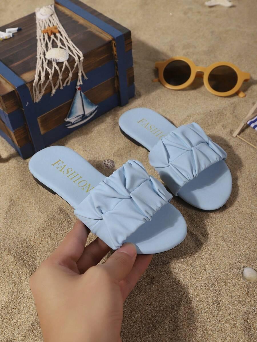niebieskie klapki casual