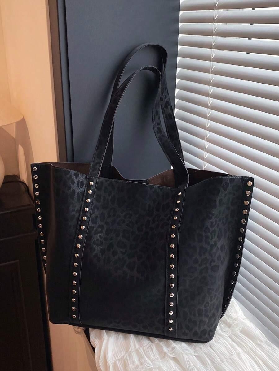czarna torba animal print