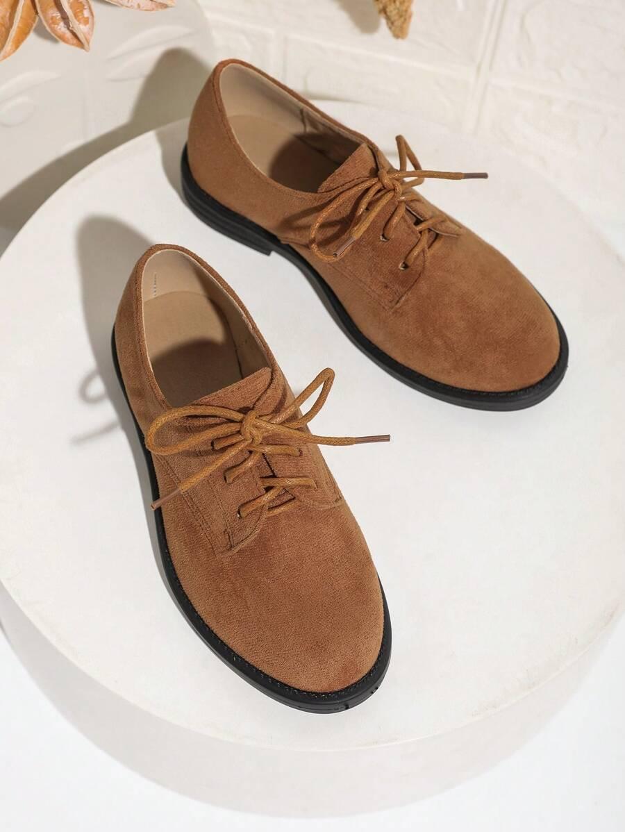 BRĄZOWE BUTY SZNUROWANE