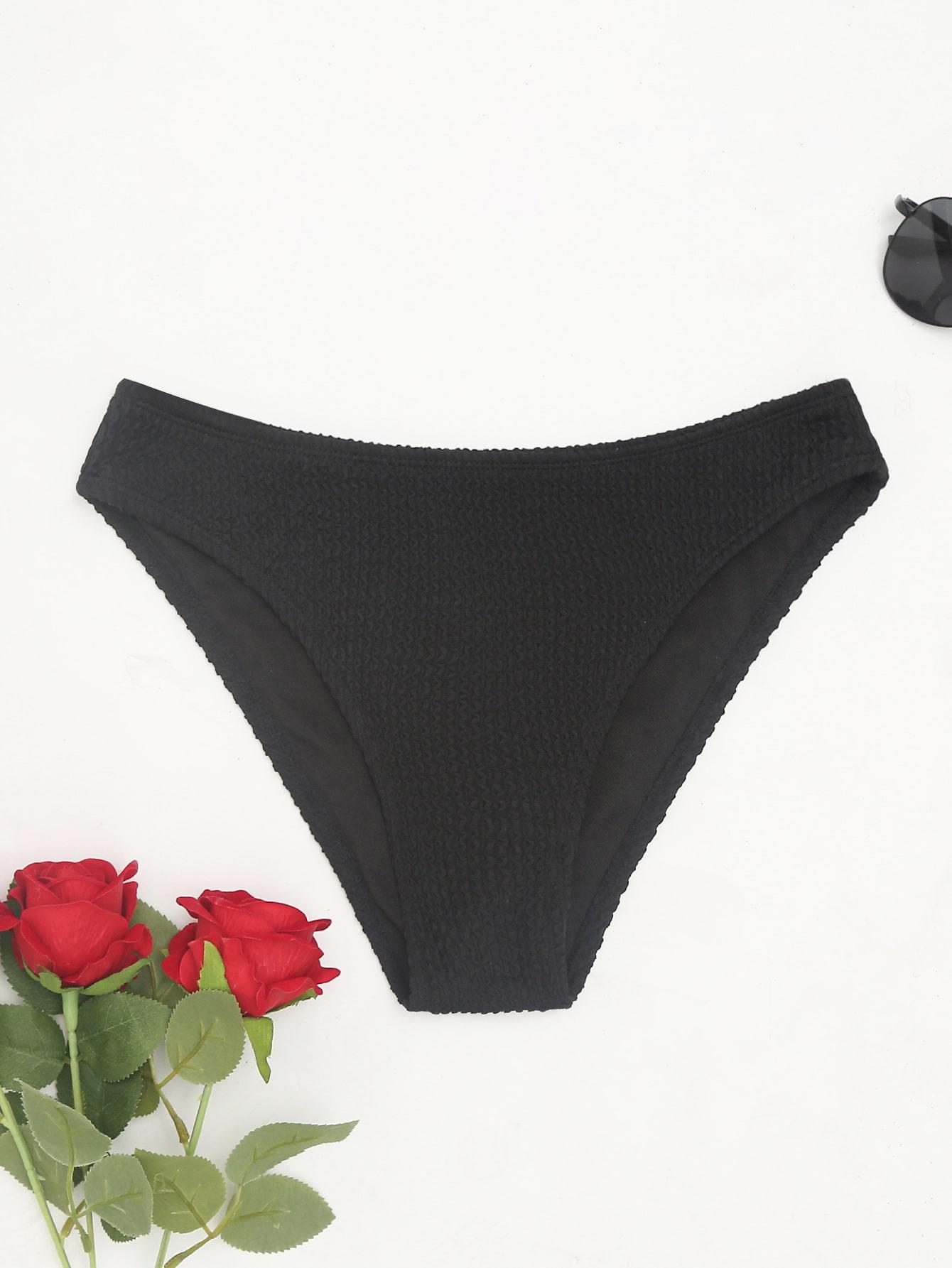 czarny dół od bikini 