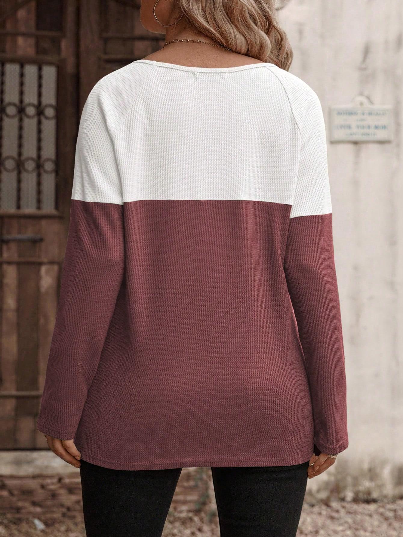 SWETER Z GUZIKAMI 