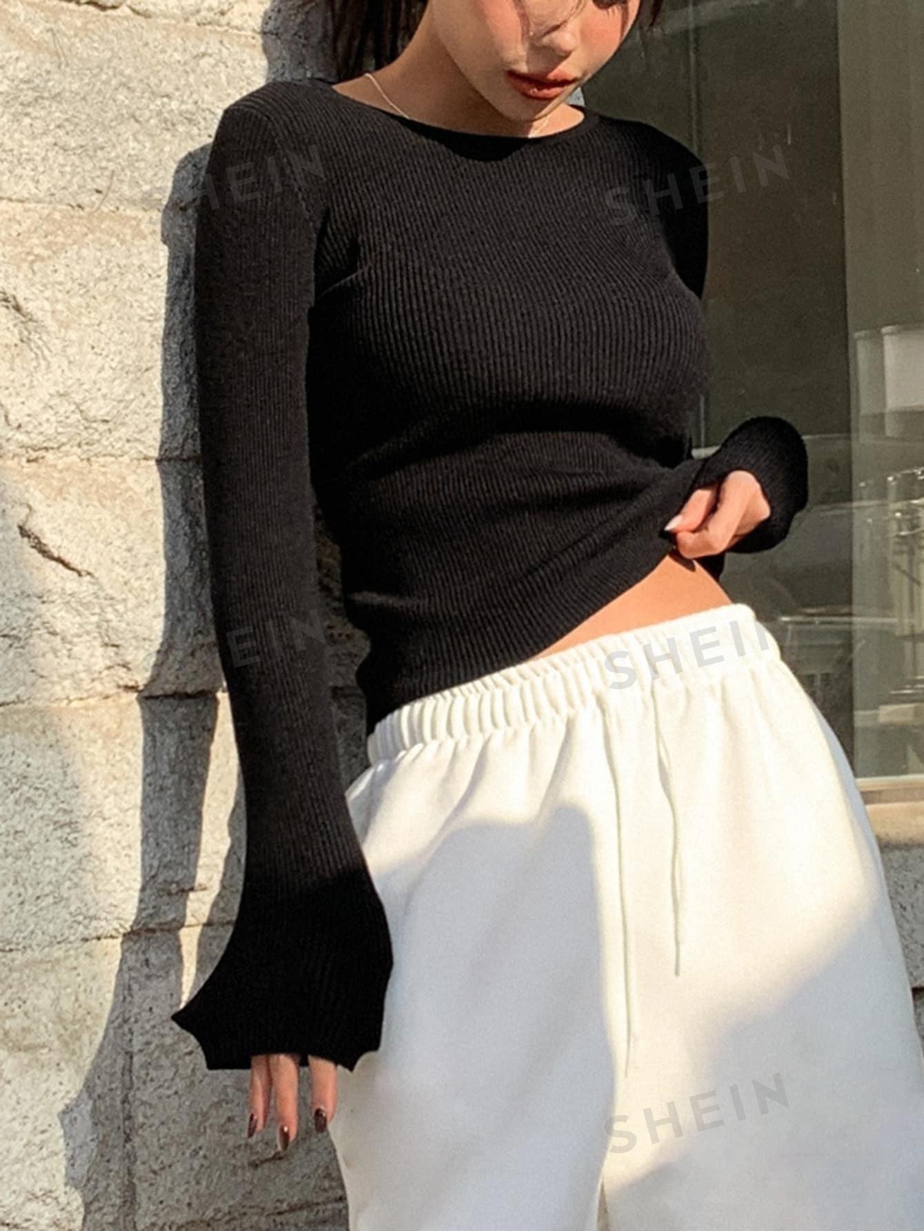 DOPASOWANY CZARNY SWETER PRĄŻKI